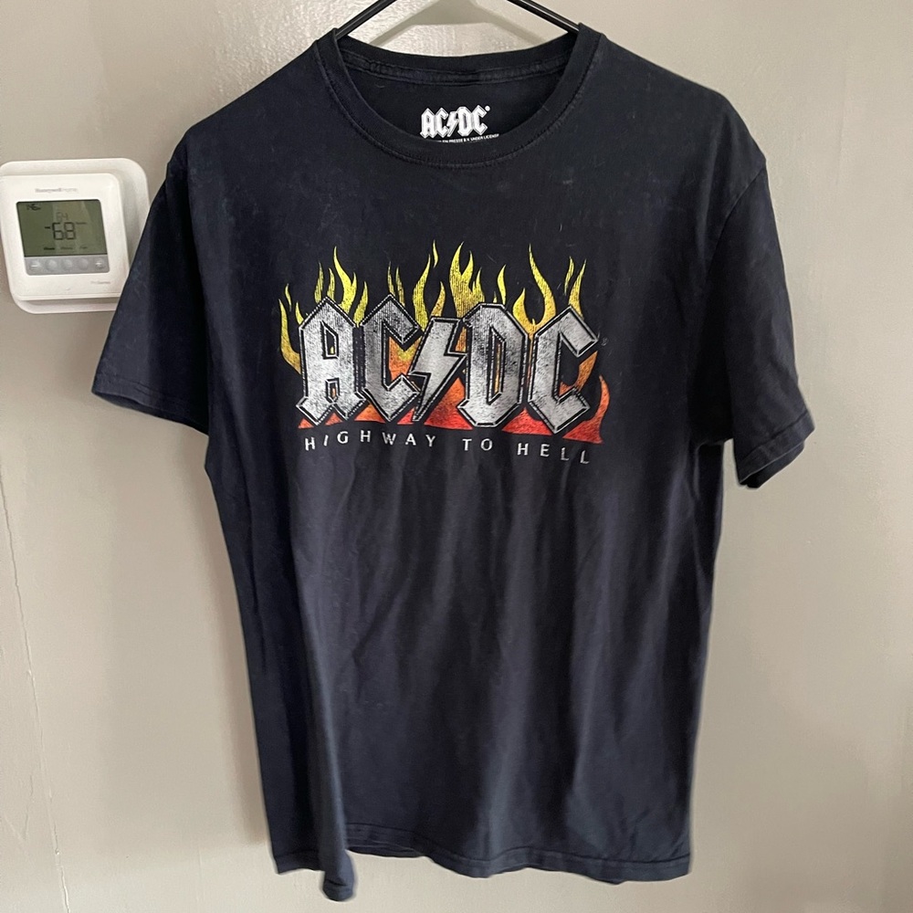AC/DC SZ SMALL